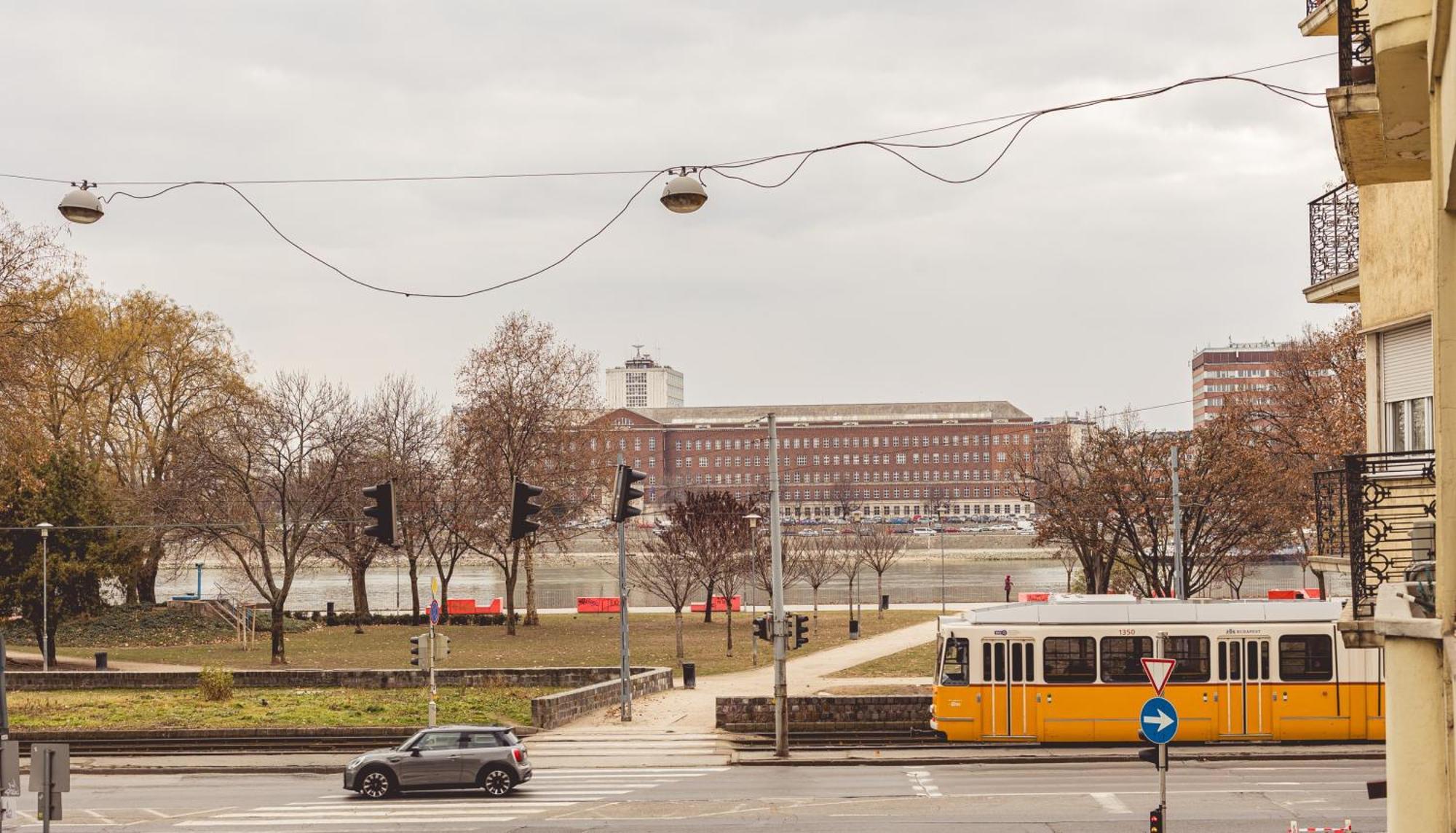 Apartment Victoria's Danube View Budapest