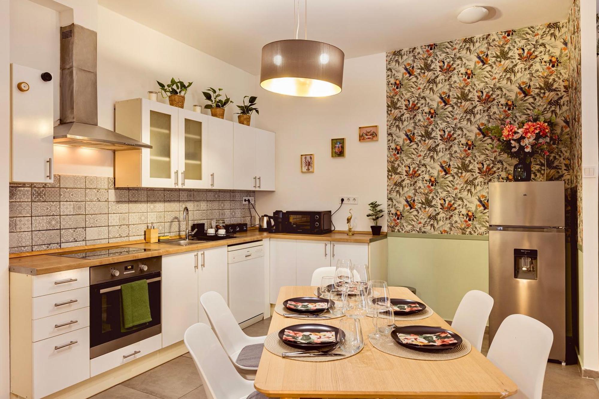 Victoria's Danube View Apartment Budapest