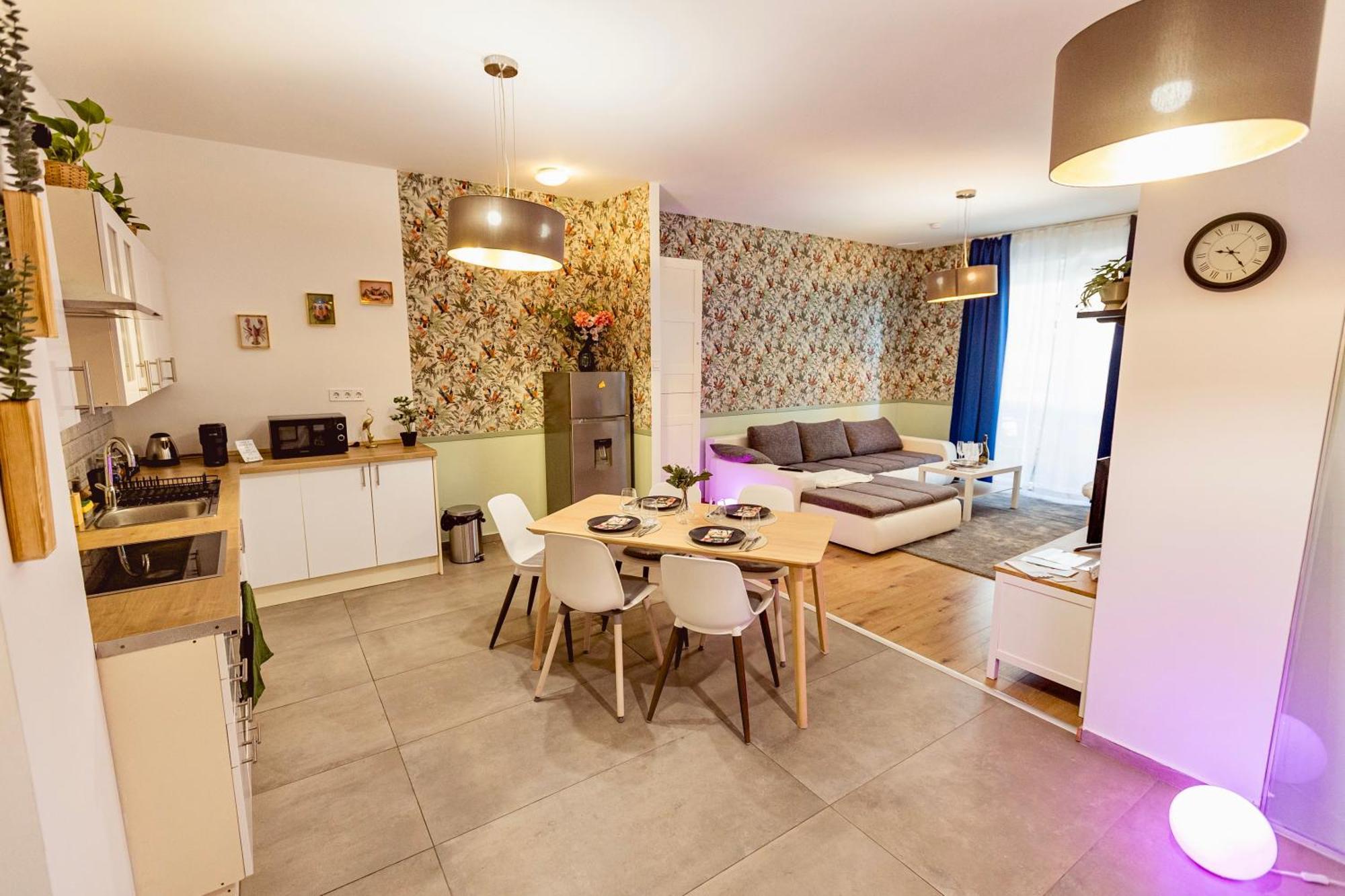 Victoria's Danube View Apartment *